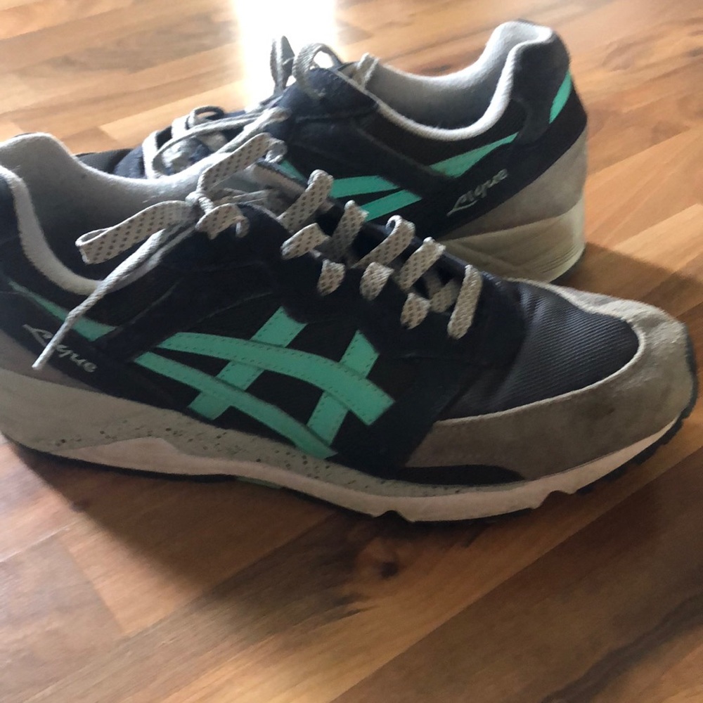 Mens size 11 ASICS running shoes